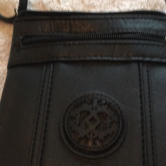 ☀️Black crossbody, buy this and coral one for $12 - Picture 3 of 6